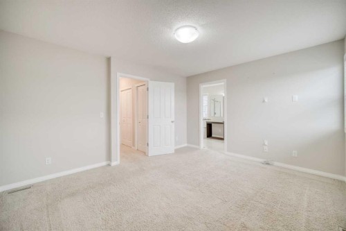 37 Panton View Nw, Calgary, AB - Indoor Photo Showing Other Room