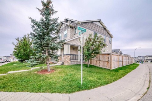 37 Panton View Nw, Calgary, AB - Outdoor
