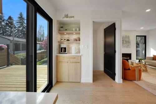 611 Parkridge Drive Se, Calgary, AB - Indoor With Fireplace