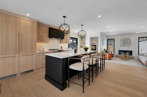 611 Parkridge Drive Se, Calgary, AB - Indoor Photo Showing Other Room