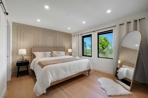 611 Parkridge Drive Se, Calgary, AB - Indoor Photo Showing Bedroom
