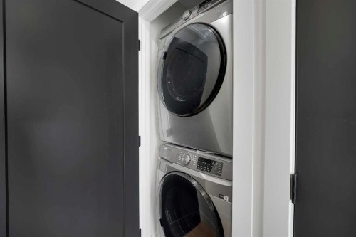 611 Parkridge Drive Se, Calgary, AB - Indoor Photo Showing Laundry Room