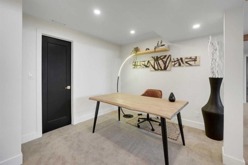 611 Parkridge Drive Se, Calgary, AB - Indoor
