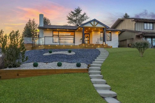611 Parkridge Drive Se, Calgary, AB - Outdoor With Exterior
