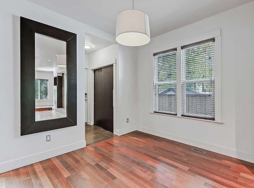 2109 14A Street Sw, Calgary, AB - Indoor Photo Showing Other Room