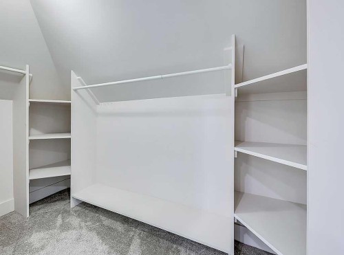 2109 14A Street Sw, Calgary, AB - Indoor With Storage