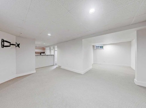 2109 14A Street Sw, Calgary, AB - Indoor