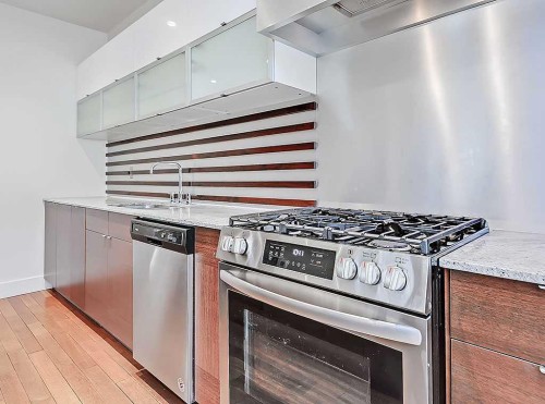 2109 14A Street Sw, Calgary, AB - Indoor Photo Showing Kitchen With Stainless Steel Kitchen