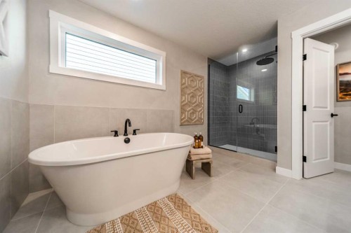 207 Lucas Common Nw, Calgary, AB - Indoor Photo Showing Bathroom