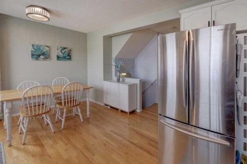 134 Hidden Way Nw, Calgary, AB - Indoor