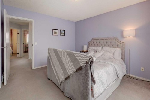 134 Hidden Way Nw, Calgary, AB - Indoor Photo Showing Bedroom