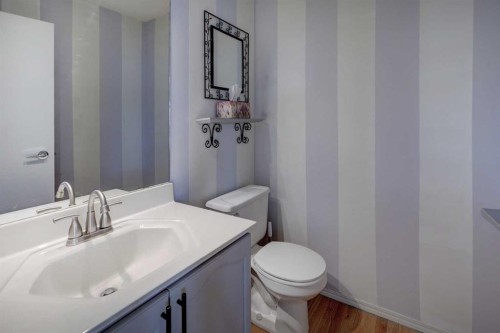 134 Hidden Way Nw, Calgary, AB - Indoor Photo Showing Bathroom