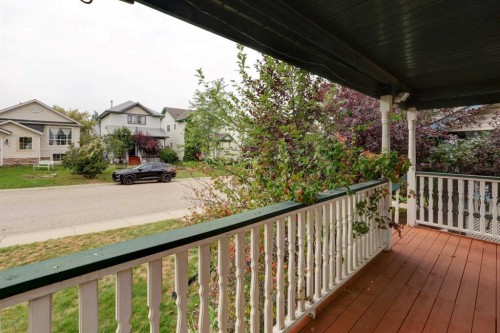 134 Hidden Way Nw, Calgary, AB - Outdoor