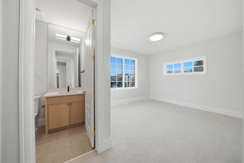 703 35 Street Nw, Calgary, AB - Indoor Photo Showing Other Room