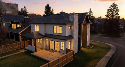 703 35 Street Nw, Calgary, AB - Outdoor