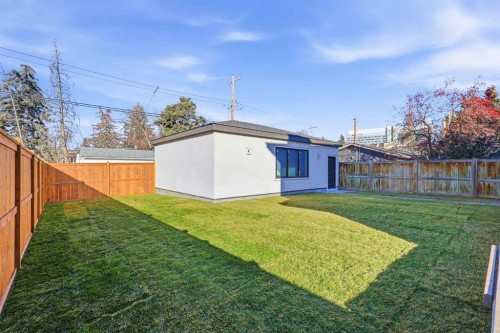 703 35 Street Nw, Calgary, AB - Outdoor