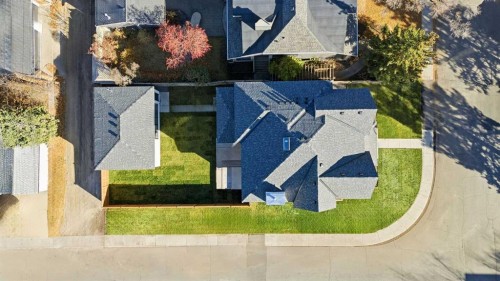 703 35 Street Nw, Calgary, AB - Outdoor