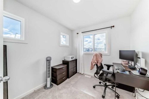 197 Belmont Drive Sw, Calgary, AB - Indoor Photo Showing Office