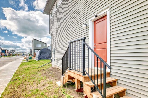 197 Belmont Drive Sw, Calgary, AB - Outdoor