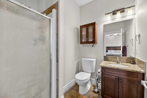 12 Vermont Close, Olds, AB - Indoor Photo Showing Bathroom