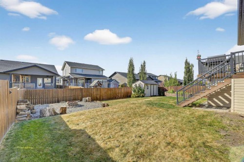 12 Vermont Close, Olds, AB - Outdoor