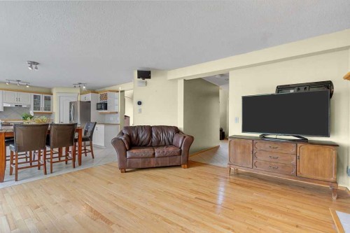 175 Panorama Hills Close Nw, Calgary, AB - Indoor Photo Showing Living Room