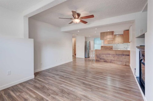 405 2 Avenue Nw, Diamond Valley, AB - Indoor