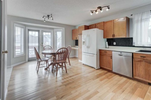 405 2 Avenue Nw, Diamond Valley, AB - Indoor