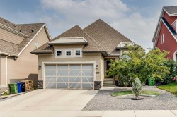 318 Mahogany Manor SE Calgary, AB T3M 1X4