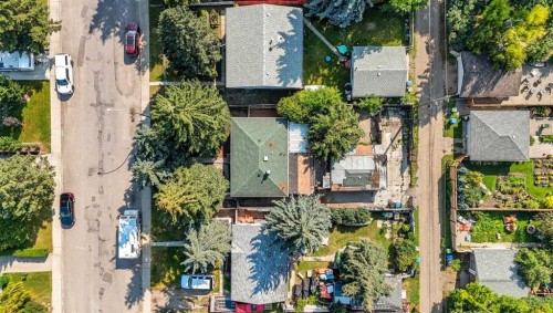 7927 36 Avenue Nw, Calgary, AB - Outdoor With View