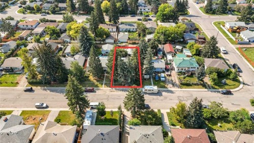 7927 36 Avenue Nw, Calgary, AB - Outdoor With View