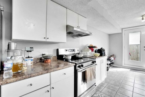 235 Saddlemead Road Ne, Calgary, AB - Indoor Photo Showing Kitchen