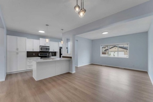 20 Copperpond Grove Se, Calgary, AB - Indoor