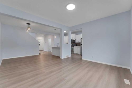 20 Copperpond Grove Se, Calgary, AB - Indoor Photo Showing Other Room