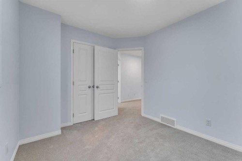 20 Copperpond Grove Se, Calgary, AB - Indoor Photo Showing Other Room
