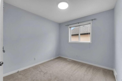 20 Copperpond Grove Se, Calgary, AB - Indoor Photo Showing Other Room