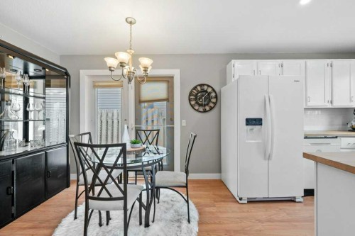 55 Macewan Drive Nw, Calgary, AB - Indoor Photo Showing Other Room