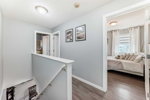 158 Bridleridge Circle Sw, Calgary, AB - Indoor