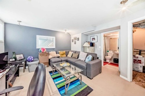 158 Bridleridge Circle Sw, Calgary, AB - Indoor Photo Showing Living Room