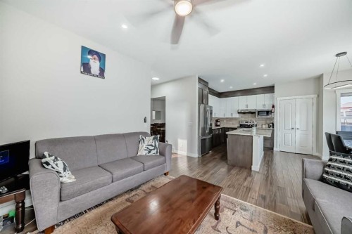 9 Saddlecrest Crescent Ne, Calgary, AB - Indoor Photo Showing Living Room