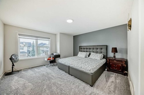9 Saddlecrest Crescent Ne, Calgary, AB - Indoor Photo Showing Bedroom