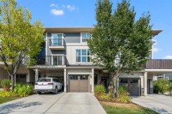 438 Nolan Hill Drive NW Calgary, AB T3R 0V4