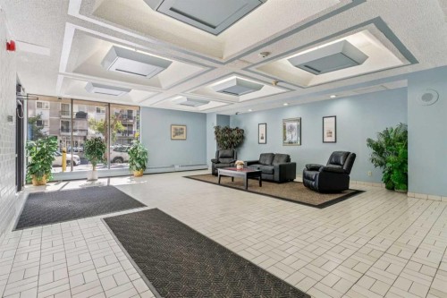 303-924 14 Avenue Sw, Calgary, AB - Indoor Photo Showing Other Room