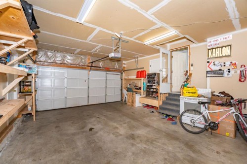 714 Martindale Boulevard Ne, Calgary, AB - Indoor Photo Showing Garage