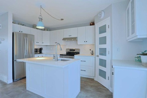 18 Citadel Vista Green Nw, Calgary, AB - Indoor Photo Showing Kitchen With Stainless Steel Kitchen With Upgraded Kitchen