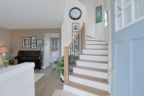 18 Citadel Vista Green Nw, Calgary, AB - Indoor Photo Showing Other Room