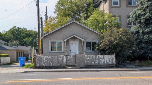 1509 Edmonton Trail NE Calgary, AB T2E 3L1