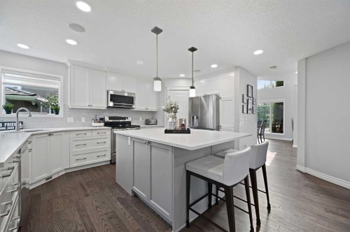 95 Panorama Hills View Nw, Calgary, AB - Indoor Photo Showing Kitchen With Upgraded Kitchen