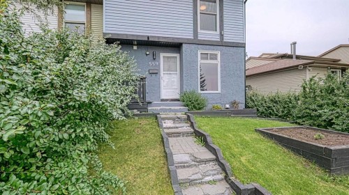 559 Abinger Road Ne, Calgary, AB - Outdoor