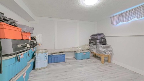 559 Abinger Road Ne, Calgary, AB - Indoor